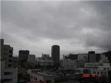 雨は夜更け過ぎに～♪