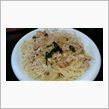 たぶん鮭の中骨の缶詰めを使ったスパゲティ