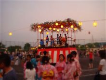 年に一度の盆踊り~♪ 年に一度の盆踊り~♪
