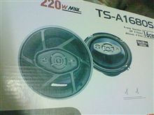 ポチったスピーカーが届いた。