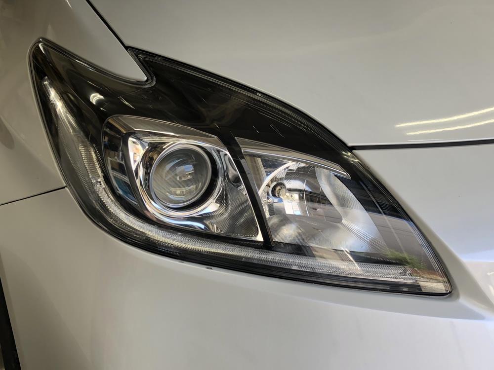 田中様用※ 30プリウス 後期 純正 HID ヘッドライト 左 助手席