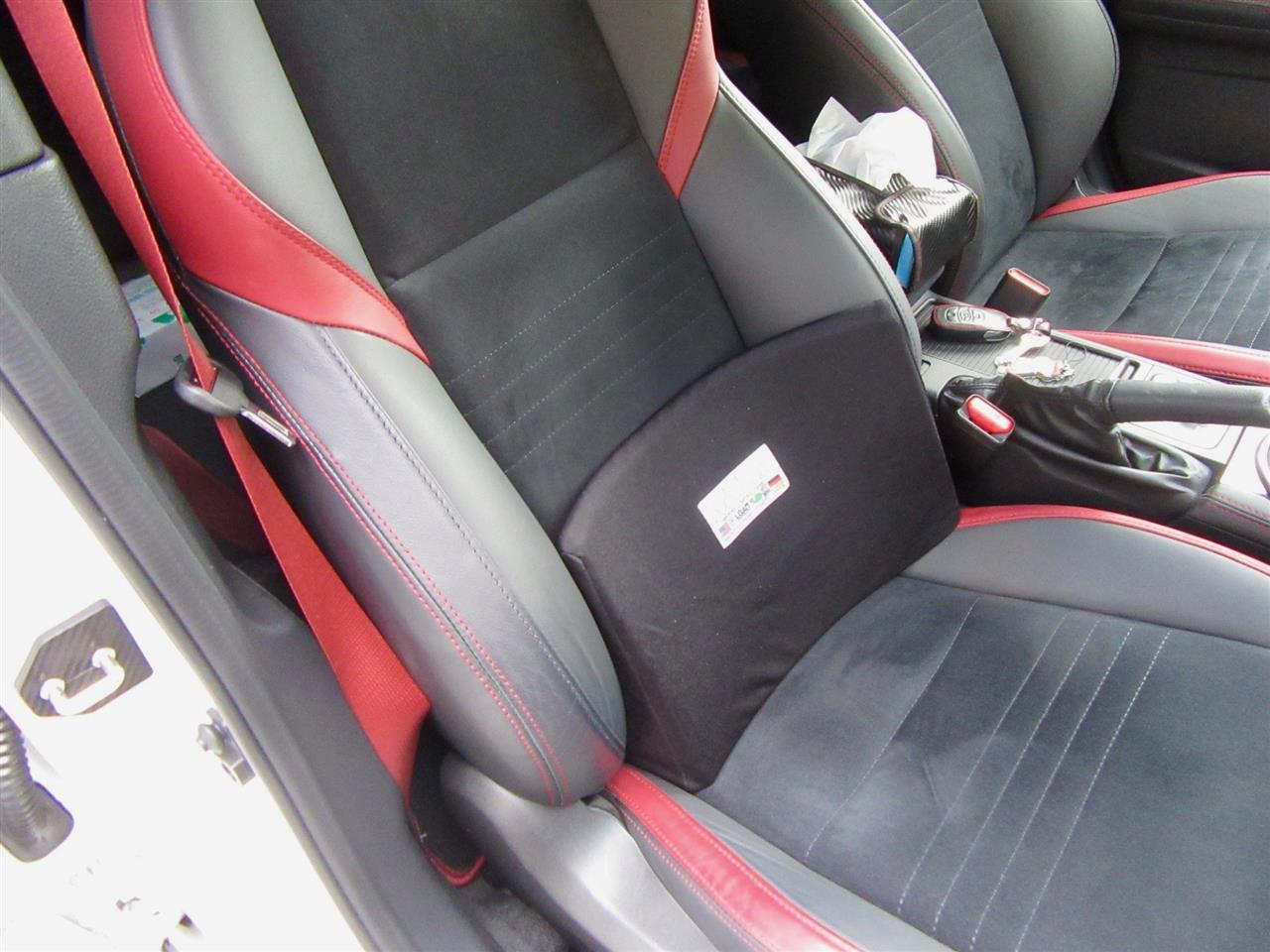 運転中の腰痛はシートが原因かも そこで レカロ Sr 7f Lassic を取り付けました Cockpitのブログ Cockpit みんカラ 運転中の腰痛はシートが原因かも そこで レカロ Sr 7f Lassic を取り付けました Cockpitのブログ Cockpit みんカラ