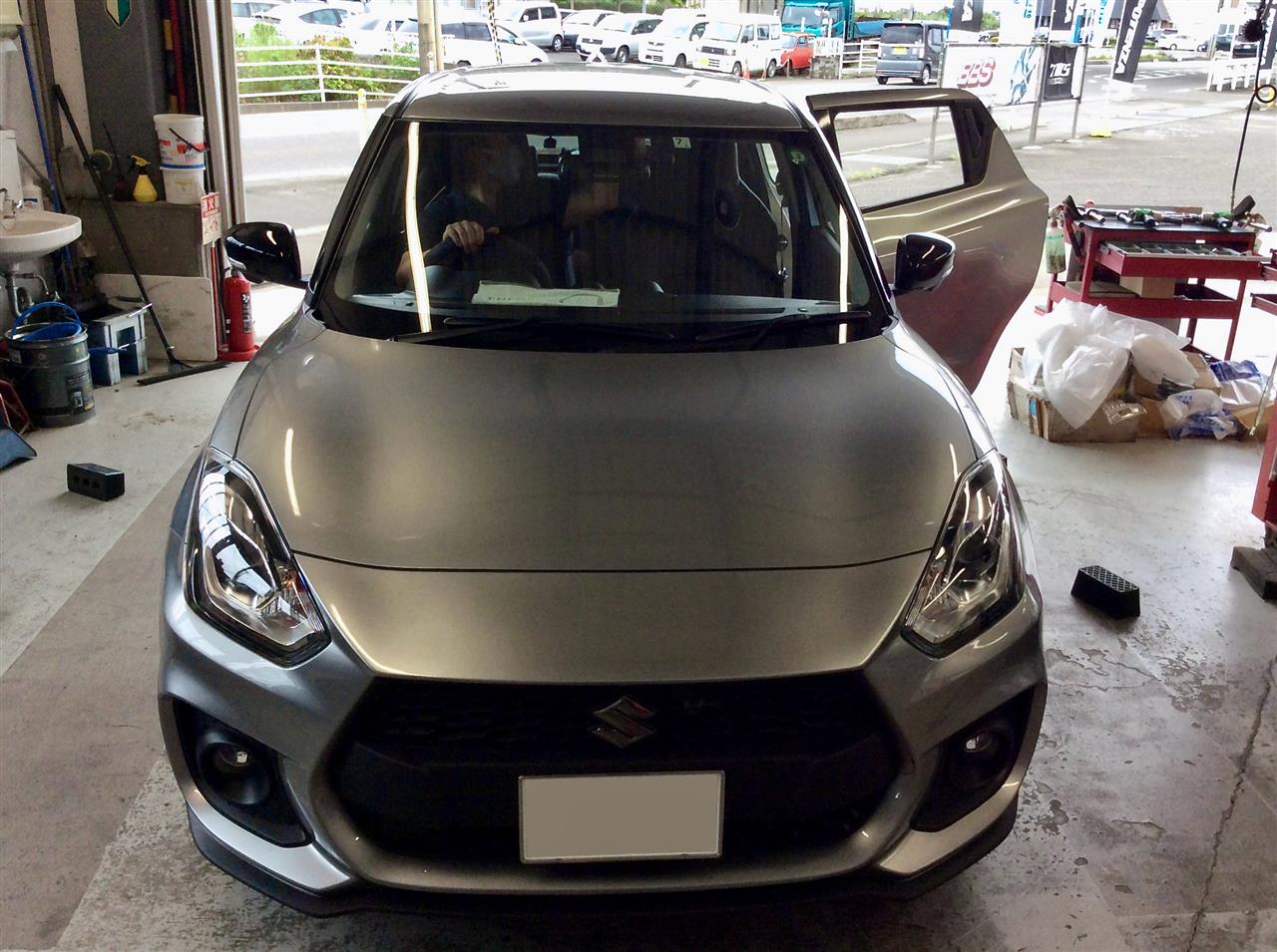 スイフトスポーツZC33Sの天井をカスタマイズ。コンパクトカーでも ...
