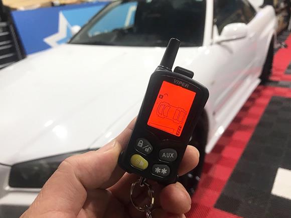 R34へカーセキュリティVIPERで万全の防犯対策を！｜ヒロイズム