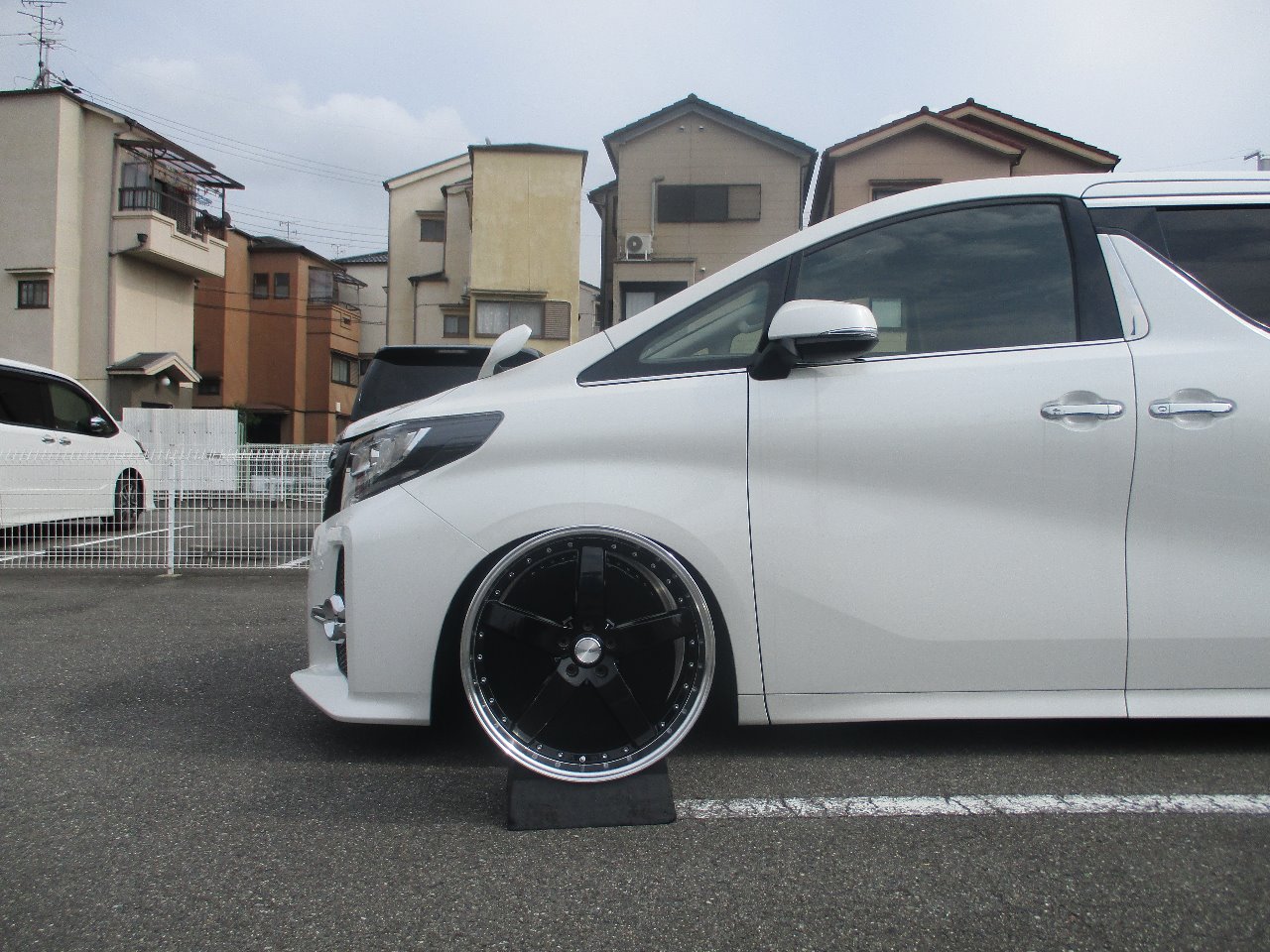 alt