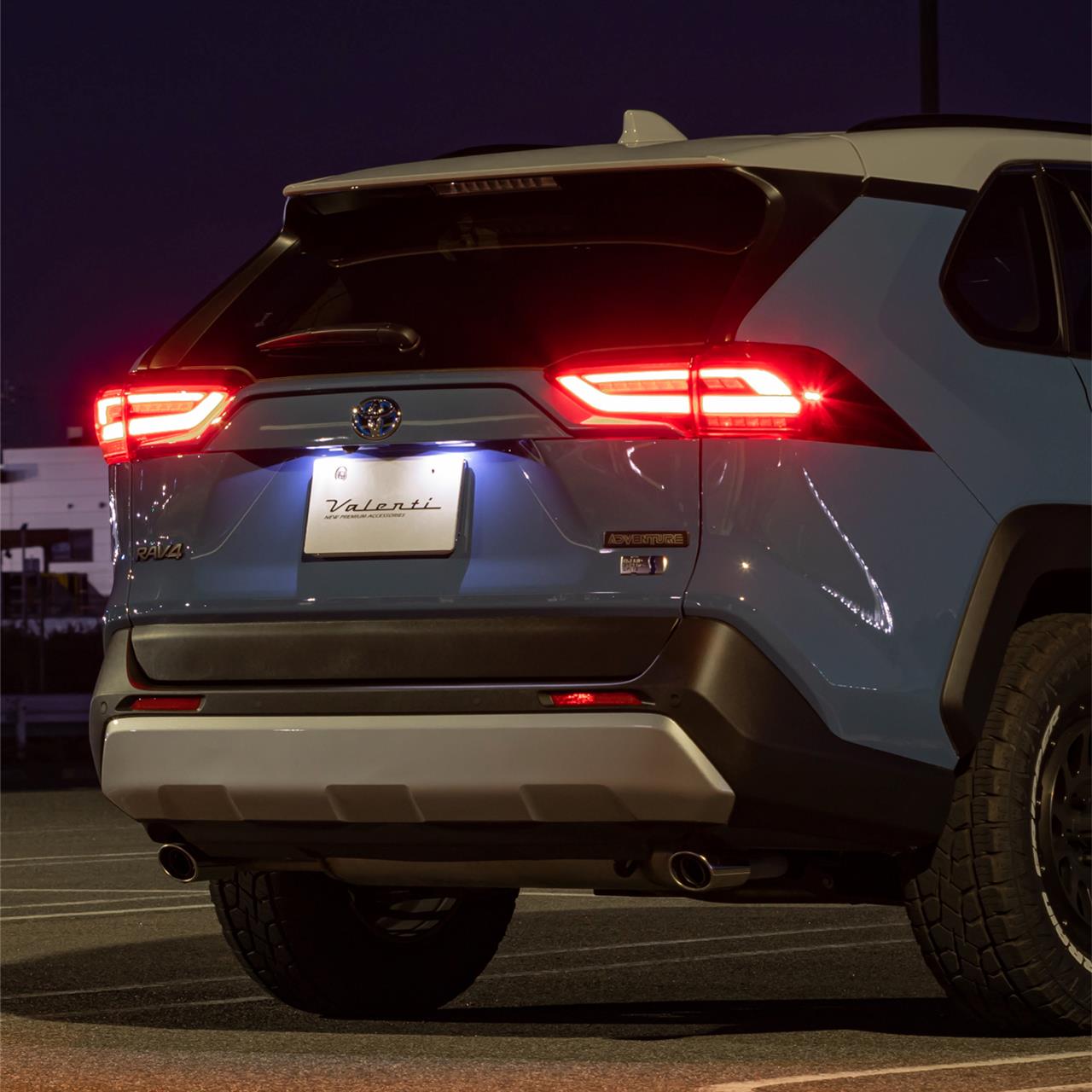 公式ショップ限定』RAV4用テールランプULTRA大好評発売中