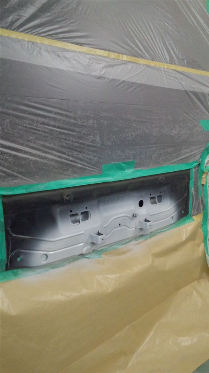 東京都立川市の車の板金塗装修理工場　ガレージローライドのスズキ　ワゴンＲ　プラスのリヤまわりのキズ　へこみ　の板金　修理　塗装　です。