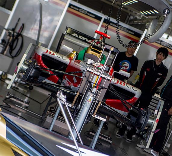 TEAM 無限ピット SF14
