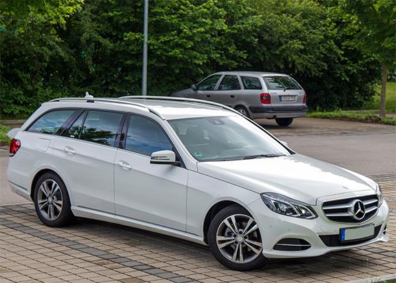 メルセデス・ベンツ ステーションワゴン Eクラス Mercedes-Benz E200 S212
