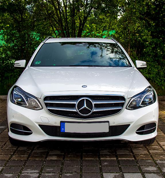 メルセデス・ベンツ ステーションワゴン Eクラス Mercedes-Benz E200 S212
