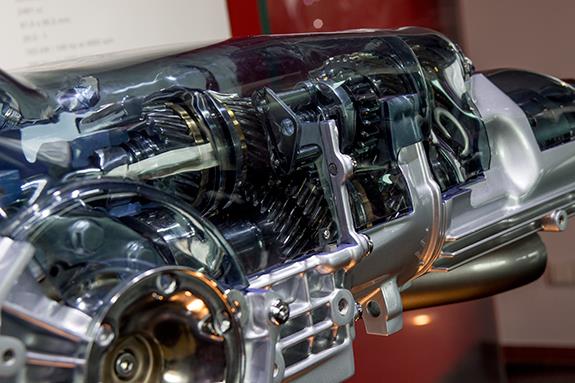AEL Type 2.5 litre five-cylinder TDI engine 型式AEL 2.5L 直列5気筒TDI ディーゼルエンジン