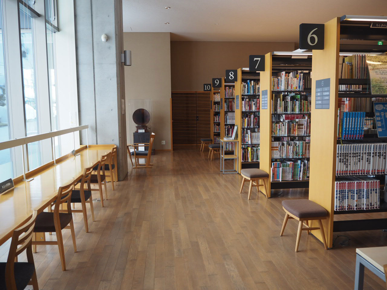 飛騨市図書館