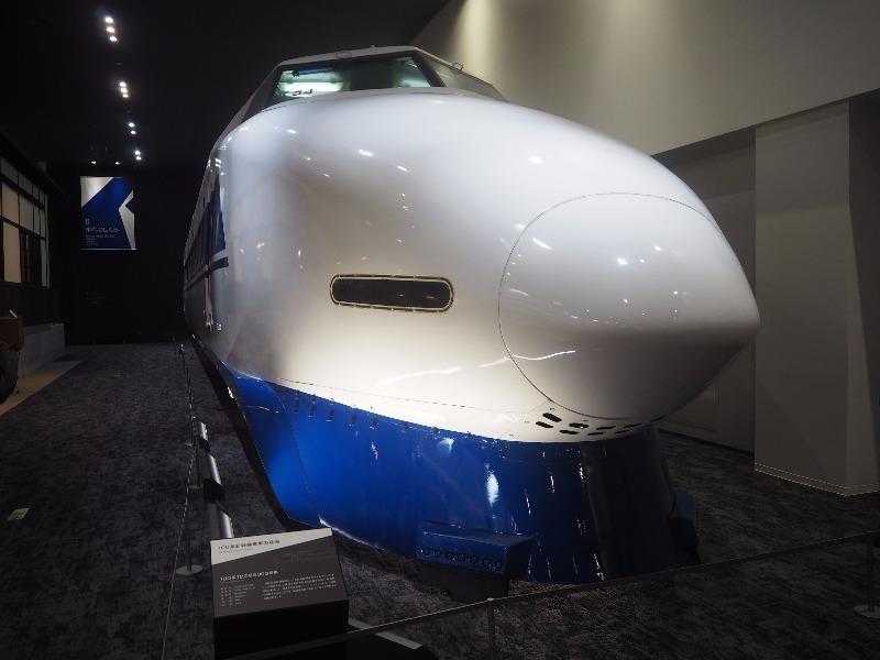 京都鉄道博物館 100系122形5003号車