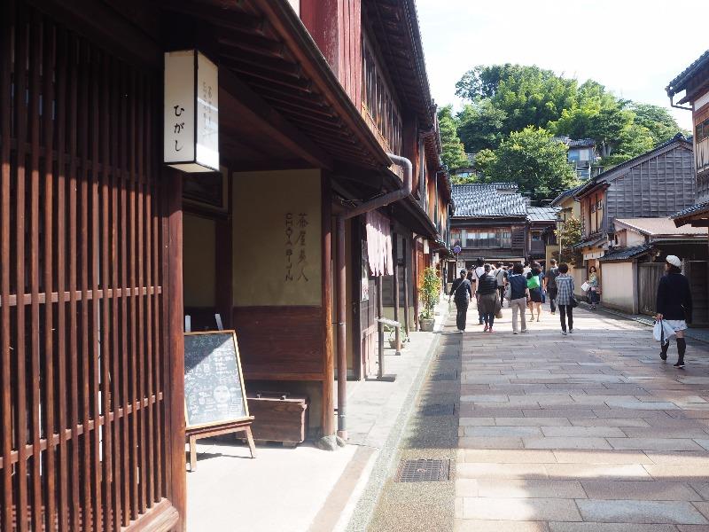 ひがし茶屋街 旧かみや主屋・土蔵