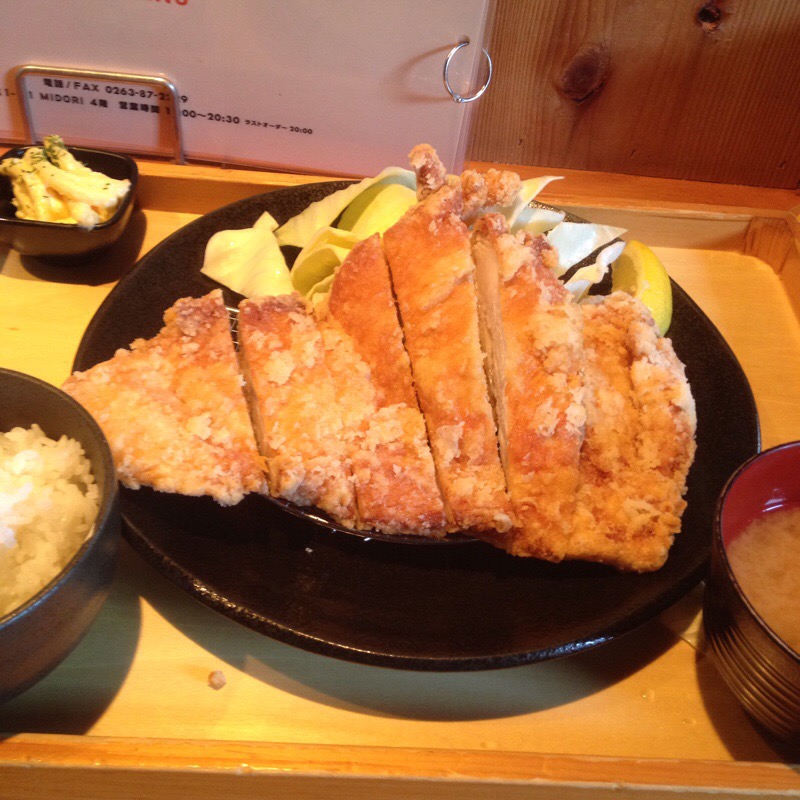 松本駅 MIDORI 松本からあげセンター 山賊焼き定食