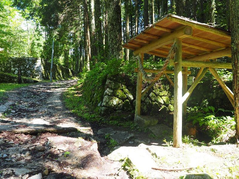 岩村 登坂道 霧ヶ井