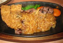 ささやかなひるごはん　ビーフステーキ　大根となめ茸のおろしソース