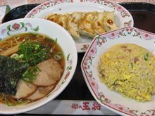 今日のランチは、「餃子の王将」ラーメンセット　税込892円