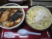 もぐもぐ