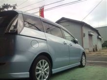 雨が降りそうで、降らん…。
