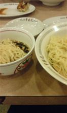 ただいま夕食中～