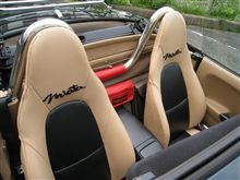 Miataのエンブレム
