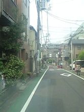 う～