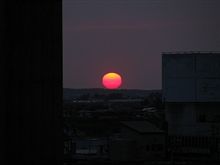 夕日　コンデジの限界か