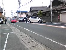 事故車両を速やかに、どかしなさい！大渋滞してるんですけど。。。