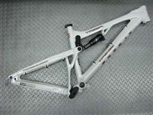 INTENSE 09モデル