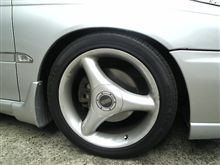 車高を落とすと色々ありまっせ(写真はBG5)