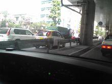 電気自動車です