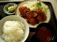 自衛隊でごはんを食べよう