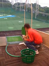我慢できず、スクールに入学