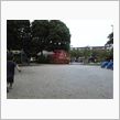 公園で…