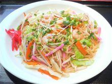 男鹿のやきそば（その１：マジカルママ船越店）