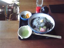 江の島で生シラス丼！