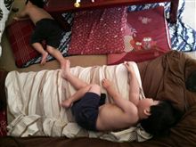 半裸で