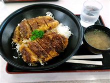 目がソースカツ丼