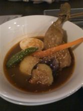 66 Cafe Loungeの骨付きチキンのスープカレー