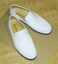 白いローファー＾＾♪