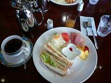 モーニングに700円は痛い