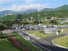 １４日　AM７時２０分の　高速、別府PAです。