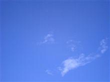 青い空…