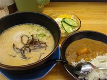 ラーメン&半カレー(博多金龍) ラーメン&半カレー(博多金龍)