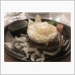 お昼はハンバーグでした。