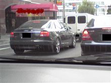 BMWに似たアウディ