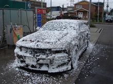 アワアワで車も入浴。
