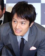 押尾被告が保釈「ご迷惑をおかけしました」