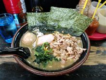 今日のお昼はまつり家です